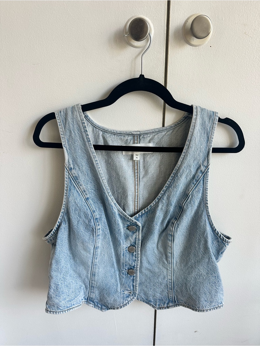 Aritzia Denim Forum Denim Crop Vest
